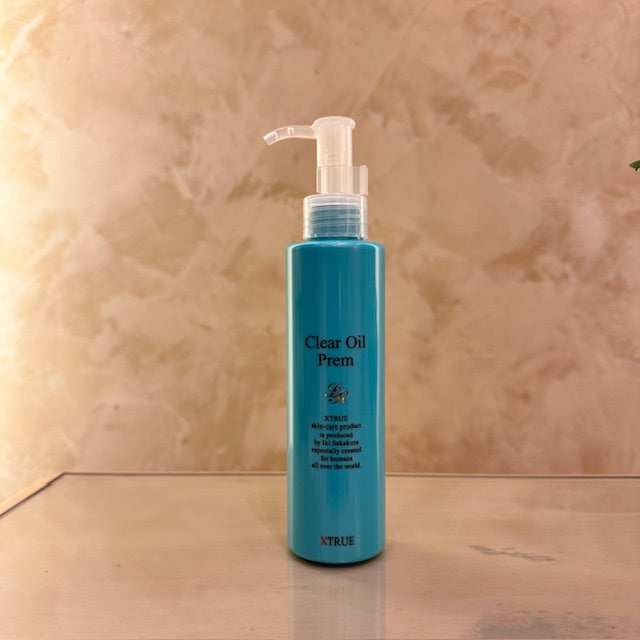 Clear Oil – Nourishment and Radiance in Every Drop